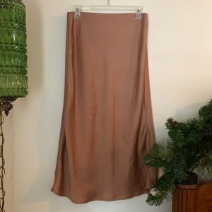 Elegant Tan Women's Skirt
